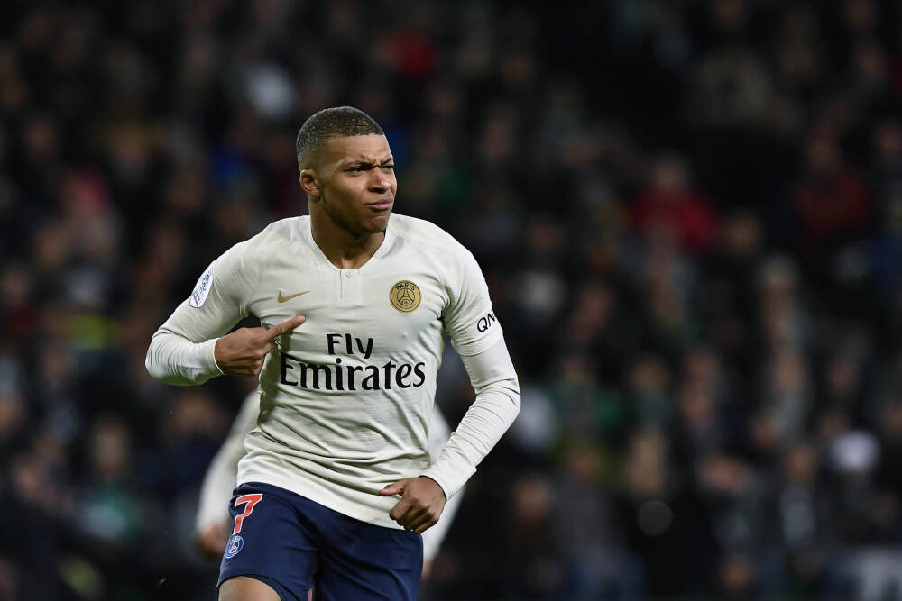 三个信号表明, 美可能打大仗, 六国已被锁定, 却将中国排除在外